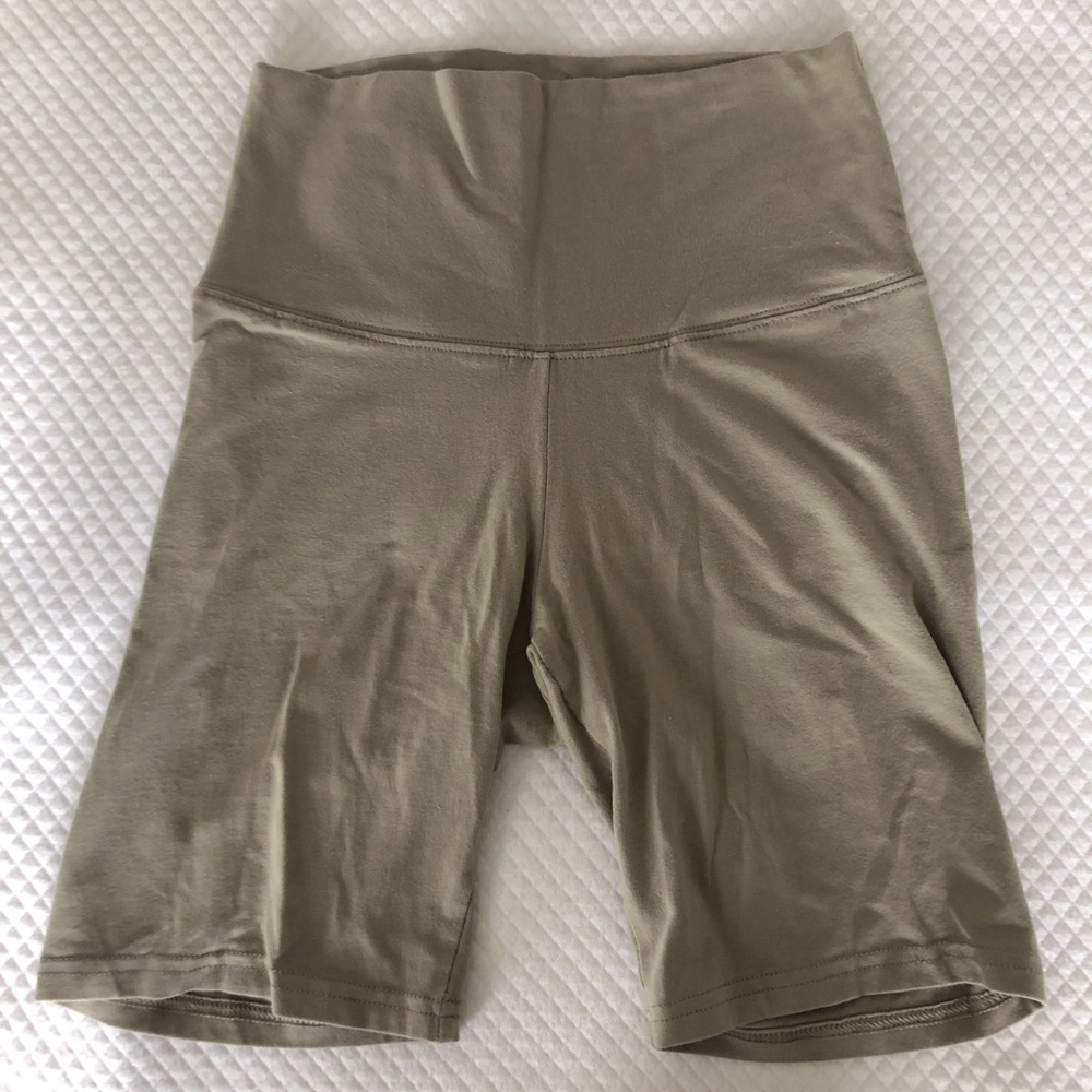 Aritzia/TNA sage green biker shorts